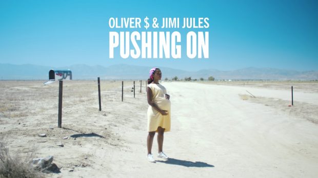 Oliver $ & Jimi Jules, „Pushing On” (captură din clip - numărul 504)